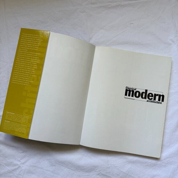 Classical Modern Architecture by Andreas Papadakis, vintage 1997 - Picture 2 of 5